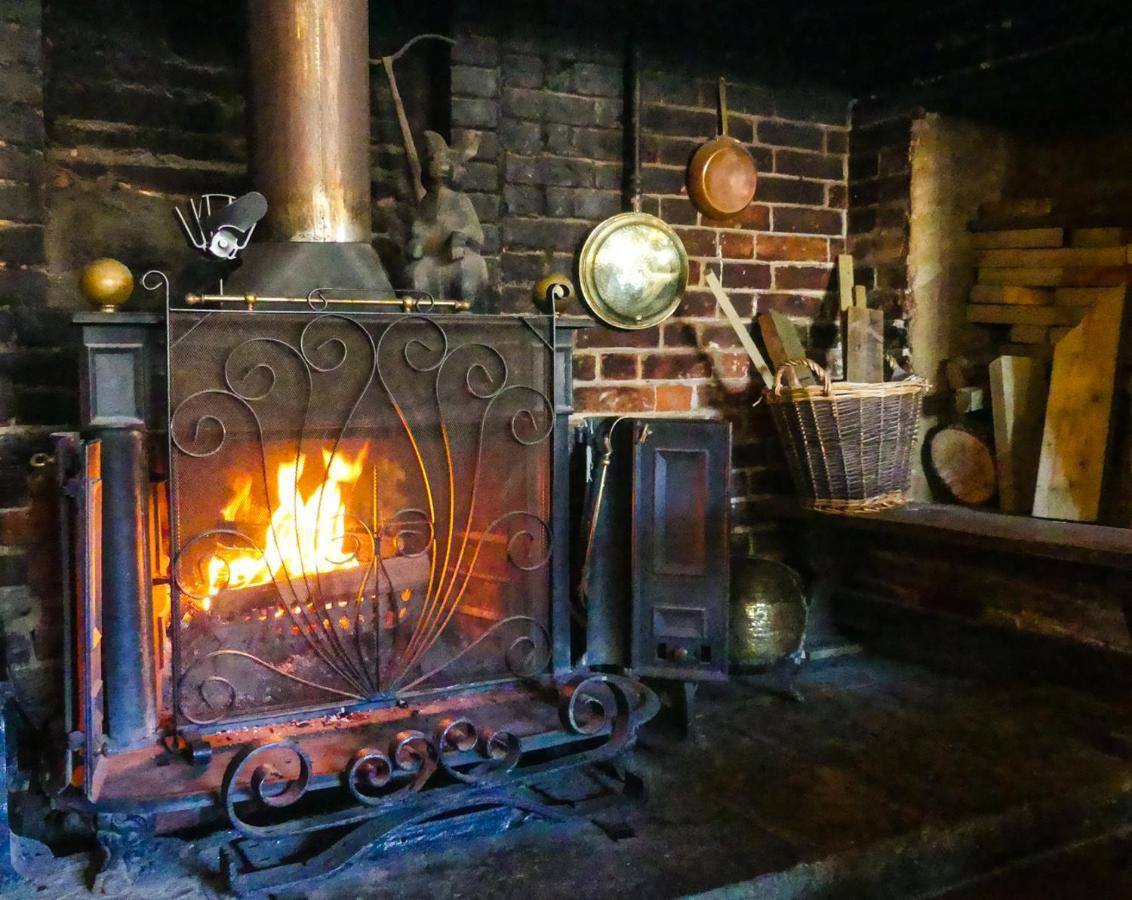 Ye Olde Smugglers Inne Alfriston Extérieur photo