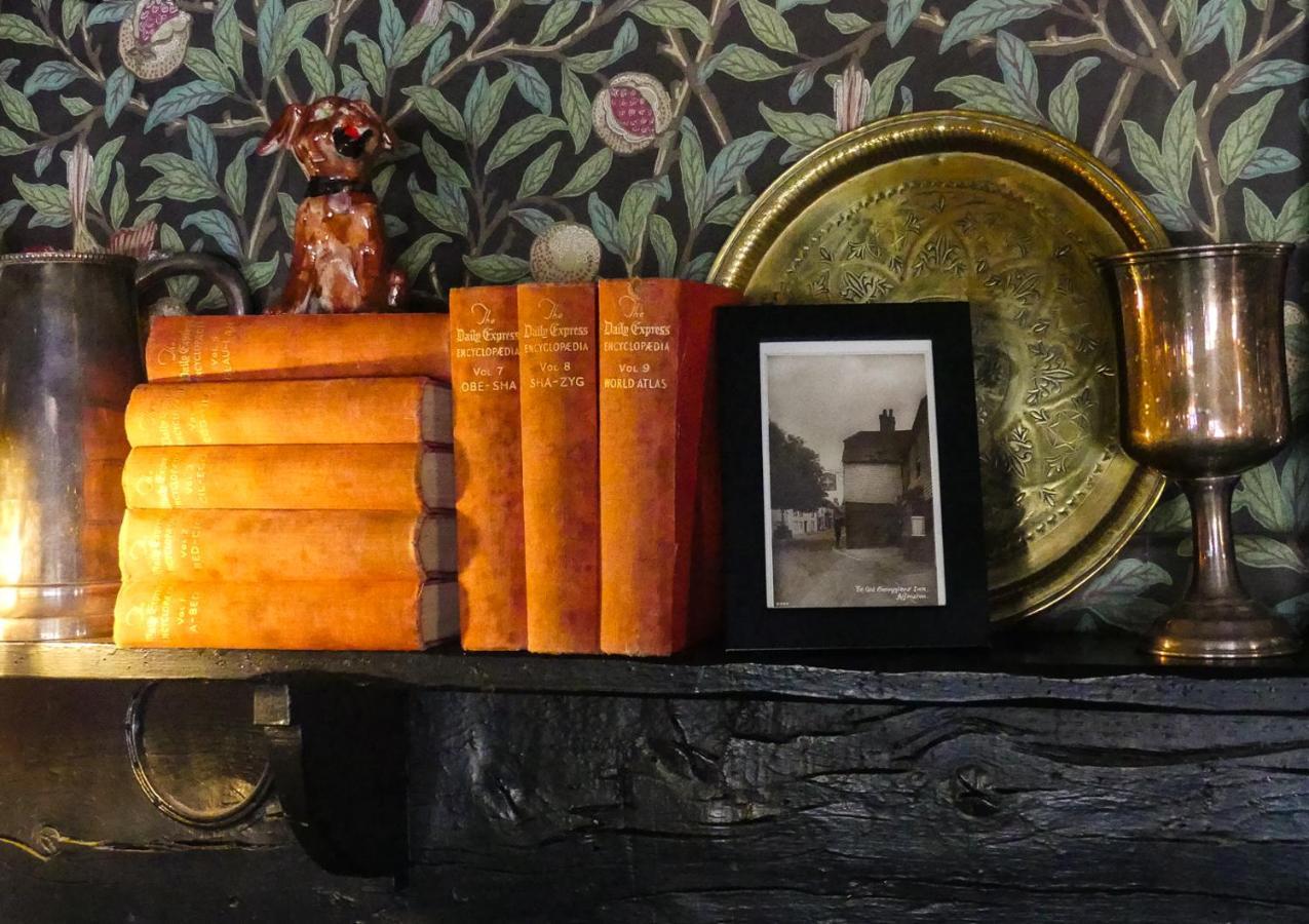 Ye Olde Smugglers Inne Alfriston Extérieur photo